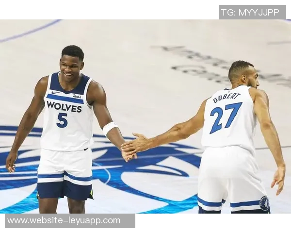 华子称赞戈贝尔禁区接球进步显著表达对他的信任将增加传球次数