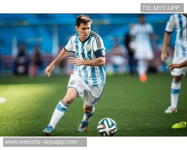 哈兰德盛赞C罗梅西称其为球员榜样C罗40岁状态令人惊叹