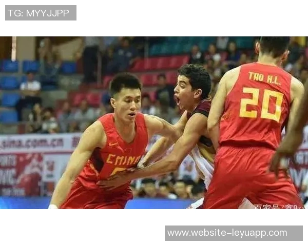 姚明大郅阿联早期NBA生涯对比杨瀚森的成长与成熟之路分析 姚明大郅阿联早期NBA生涯对比杨瀚森的成长与成熟之路分析